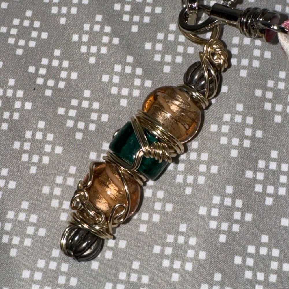 Paisley Print My Destiny Purse Handmade, One of a Kind, Glass Beaded Handle - Picture 12 of 12